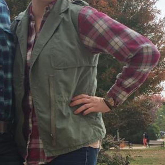 Forever21 Contemporary Army Vest - Picture 6 of 6